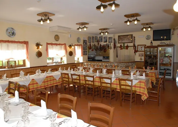 فندق مبيت وإفطار Oasi Lago Salso *