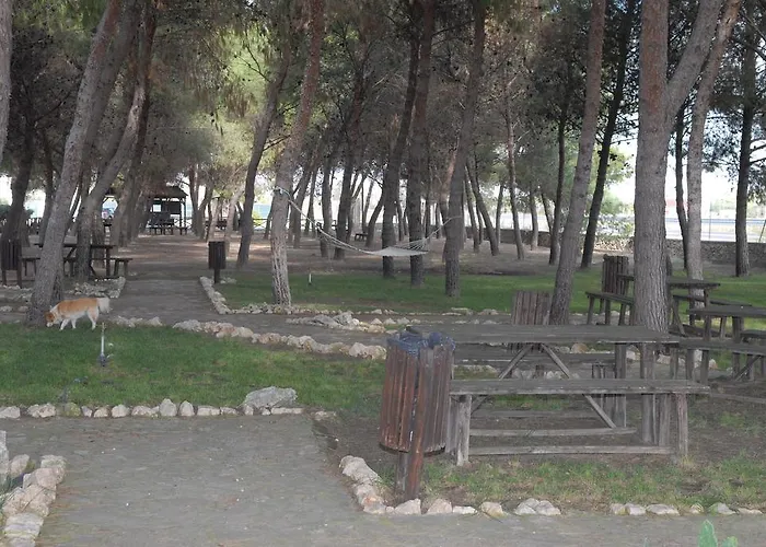 Oasi Lago Salso سيبونتو