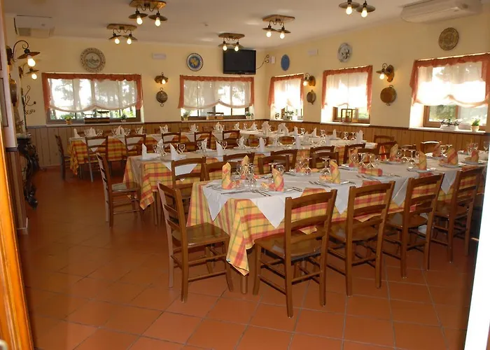 فندق مبيت وإفطار Oasi Lago Salso سيبونتو